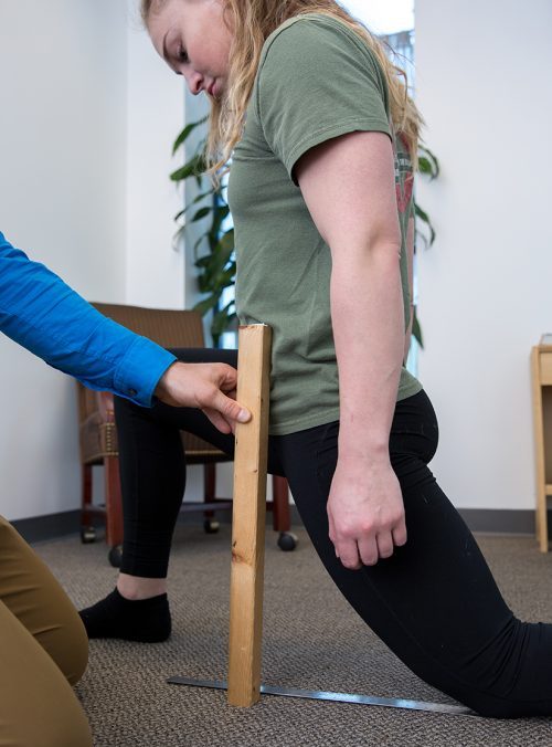 hip-bursitis-lunge-stretch-test